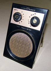 Other Brands of Vintage Transistor Radios Made in the USA - Joe Haupt