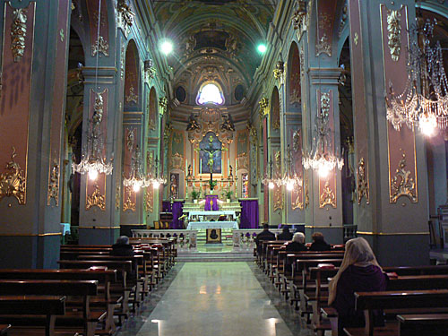 église de Dolce Aqua, inside.jpg