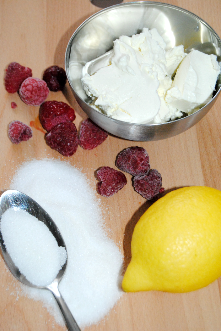 Amazing Recipes - Raspberry Cheesecake Roll (1)