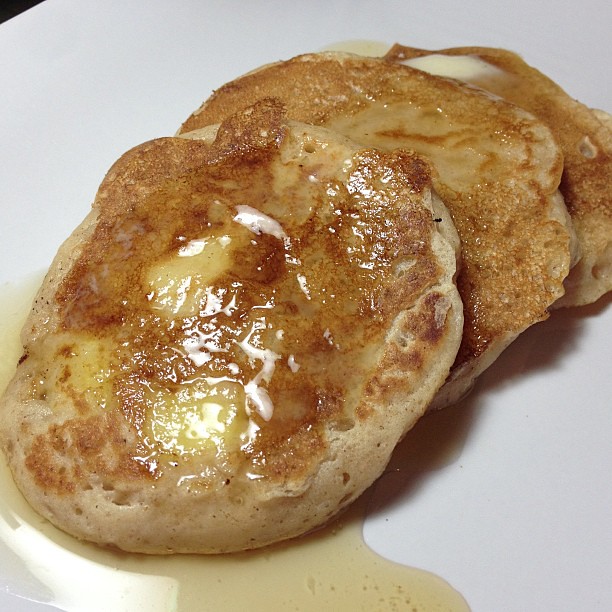 Sunday pancakes. Apple-Almond from Nut Butter Universe #vegan