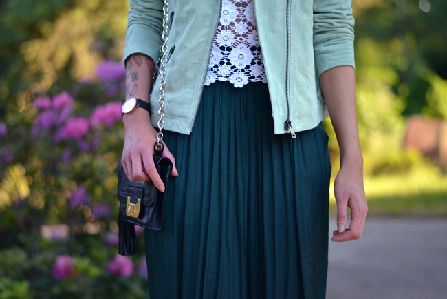 Sojeans green jacket outfit blogger 7