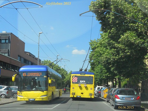filobus Socimi n°13 e Neoplan n°05 in viale Buon Pastore - linea 6