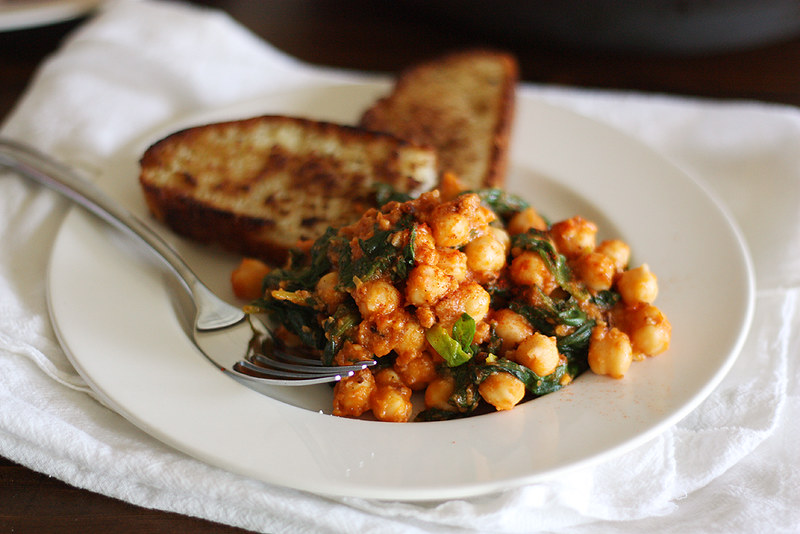 spinach-chickpea saute + fried bread toasts