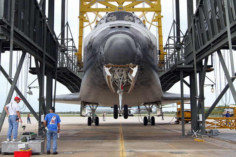Sling Attached To Discovery (KSC-2012-2142)