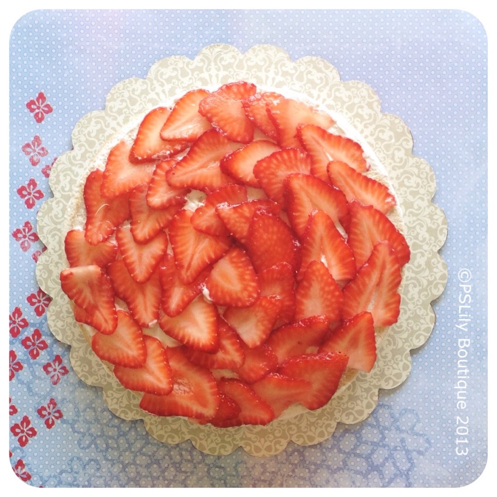 instagram-pslilyboutique-Recipe: Easy Strawberry Shortcake under $5,baking, box cake, cakes, easy strawberry shortcake under $5, food, food and recipes, moist cake, Mrs. Fields white cake, PS Lily Boutique