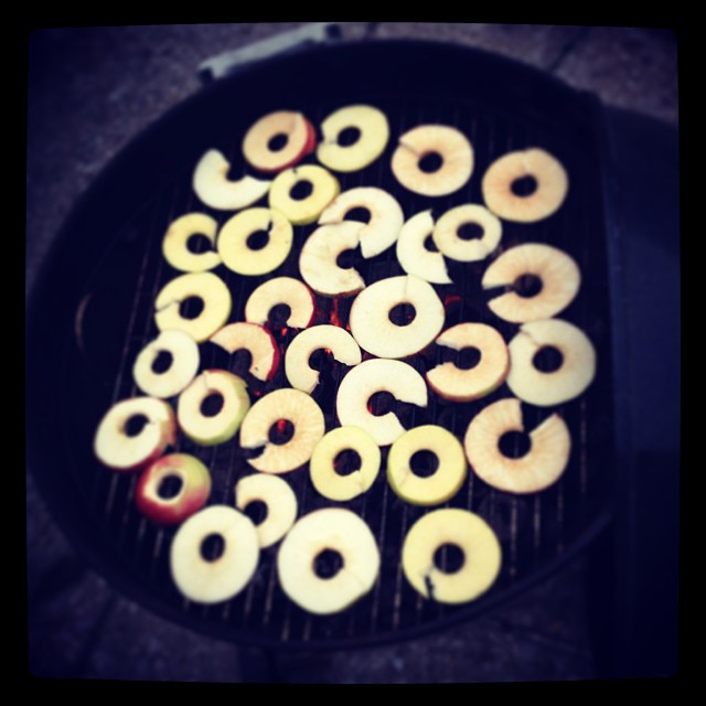 Grilled Apples. THIS IS HAPPENING. #yum #freshforkmarket #apples #grill