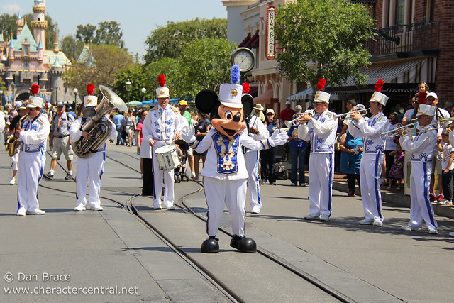 Mickey & the Disneyland Band