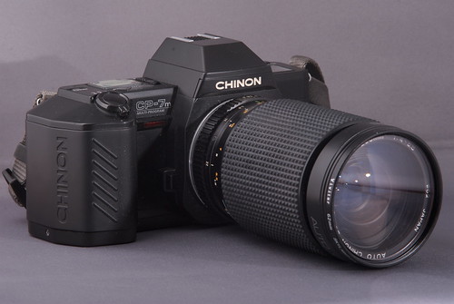 Chinon CP-7m cámara SLR de película de programa de múltiples con Lente Macro 35-70mm y más 