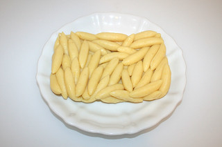 04 - Zutat Schupfnudeln / Ingredient potato noodles