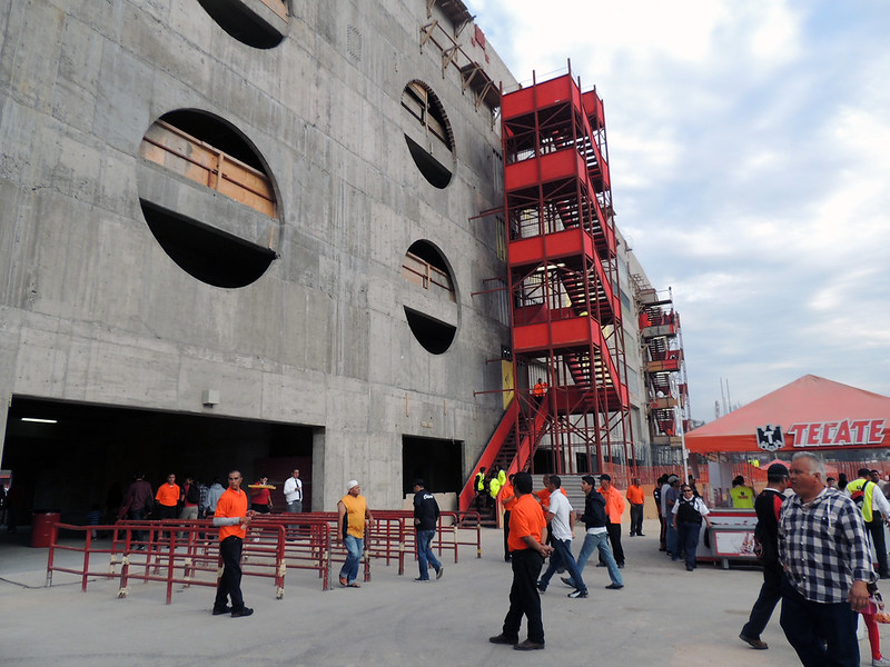 Construccion Estadio Caliente Julio 2013