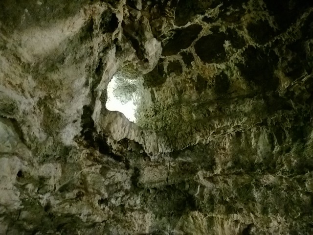 lumia 925 - lava caves on Jeju Island-015