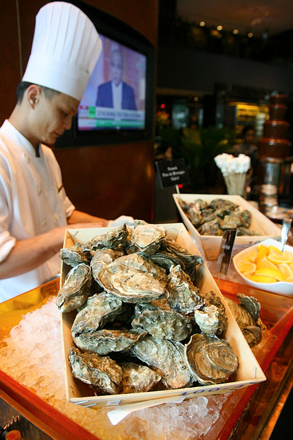 There are two kinds of oysters  - Canadian and French- freshly shucked on demand