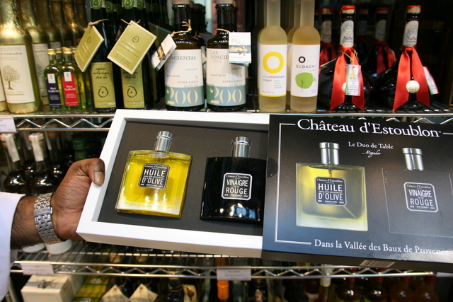 Chateau D'Estoublon oil and vinegar table duet