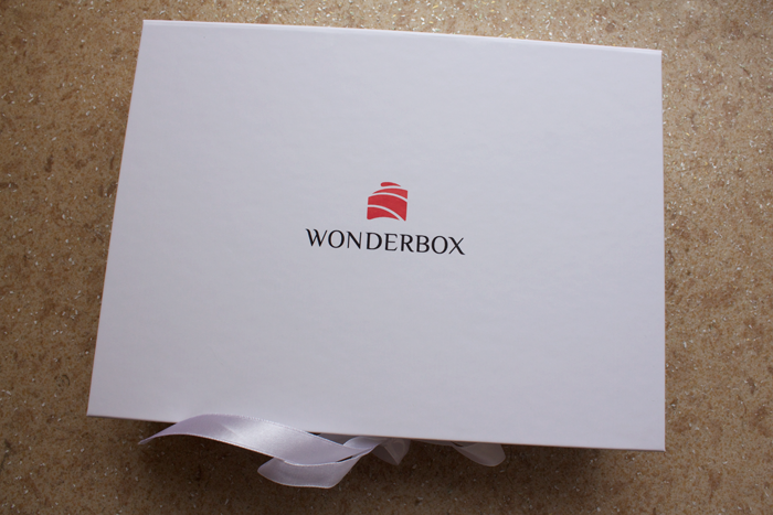 00-wonderbox-may-2013
