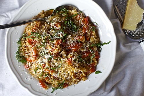 one-pan farro with tomatoes