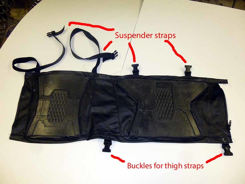 Suit Strapping 01