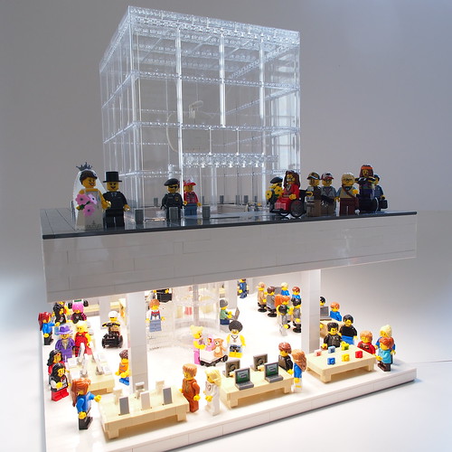 Lego Apple Store - Fifth Avenue Cube