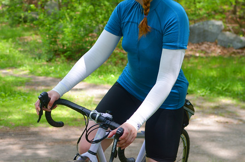 CHEJI Pioneer Bicycle Bike Arm Warmers Unisex Running Cycling Arm Sleeves Tight 
