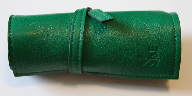 Sula Jane and Earl 4 Pen Wrap - Kelly Green