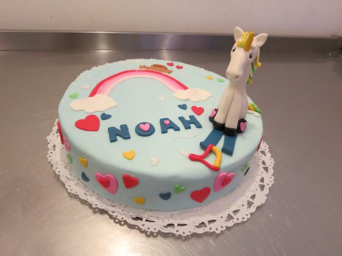 Unicorn cake by CAKE Amsterdam - Cakes by ZOBOT