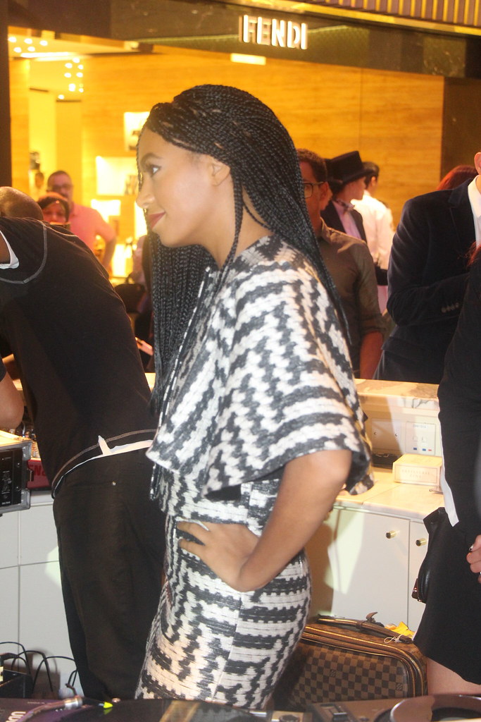 solange knowles, box braids, hairstyle, structured dress