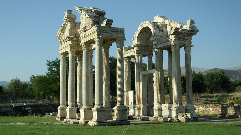 Tetrapylon en Afrodisias, Turquía.