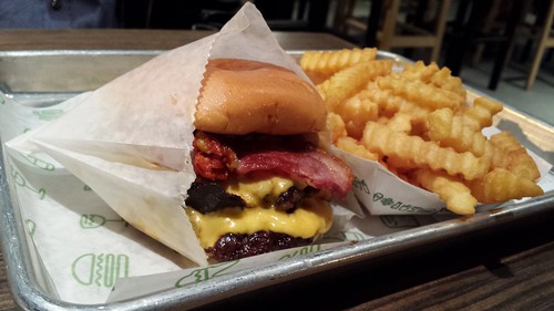 Brooklyn Shake Shack: Late Night Burger & Fries