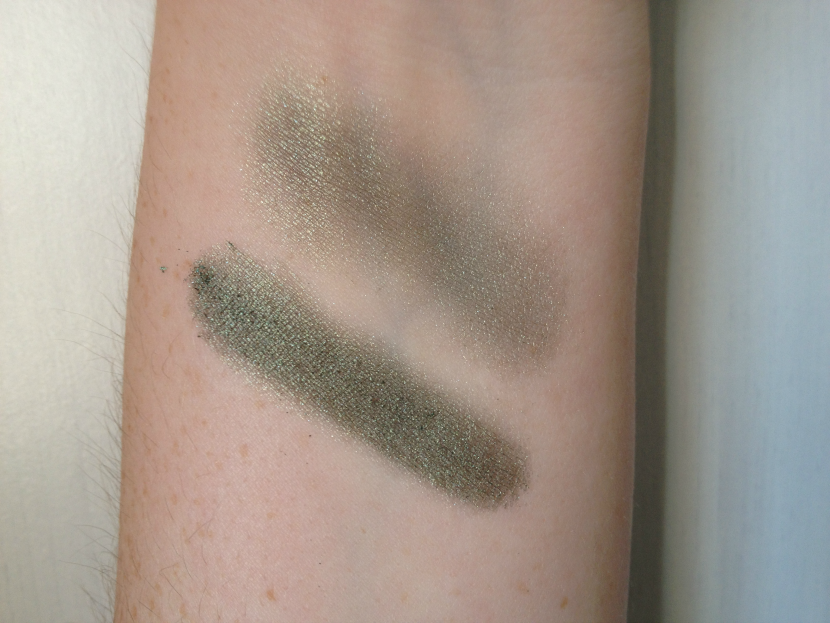 Maybelline_Color_Tattoo_Pure_Pigment_Forest_Fatale_4