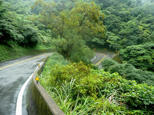 Severe Switchbacks on the North 31 (北31) Road