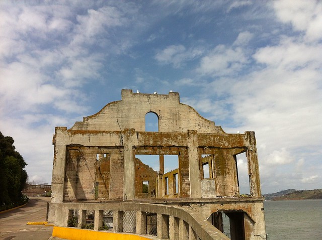 Alcatraz - Officers club (ruins)