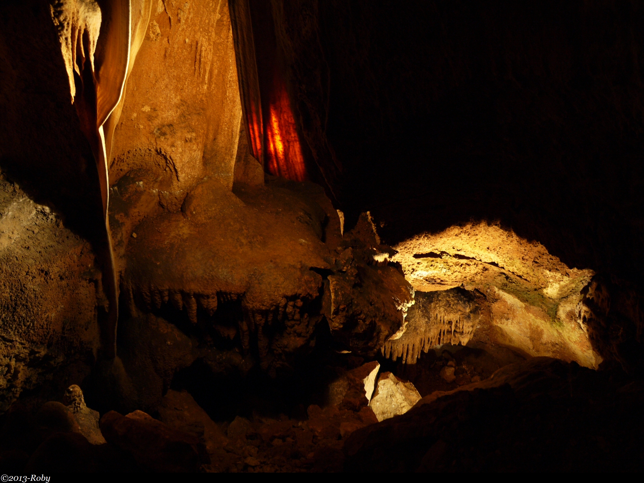 l'Ardèche- Grotte de la Madeleine - 2013Roby (2)