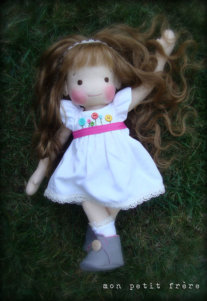 Piper- a 16" natural fiber doll