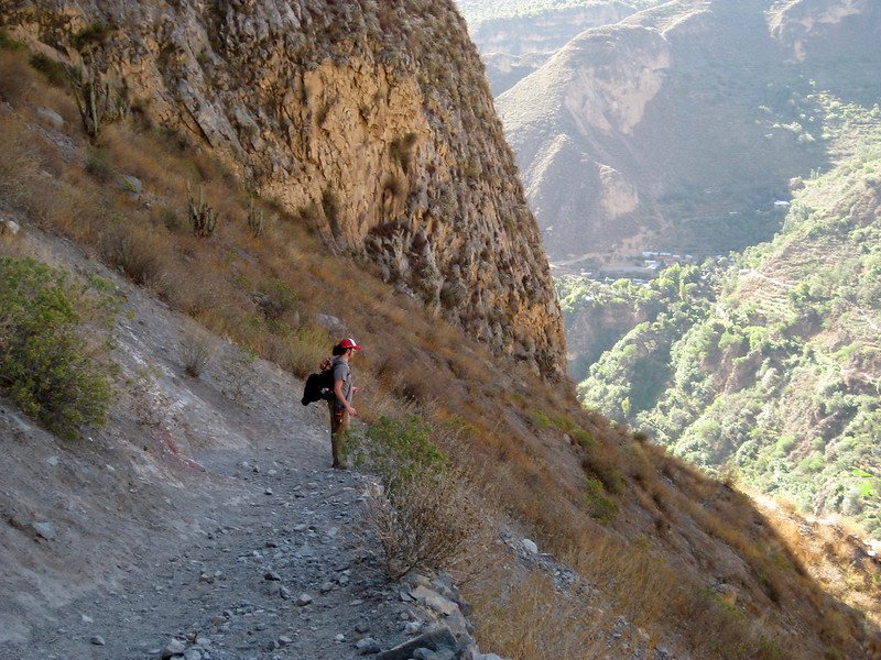 The descent into Colca Canyon - Peru