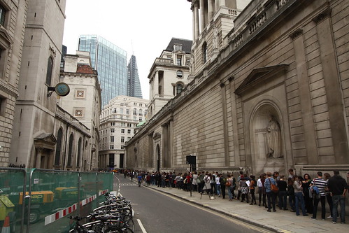 Bank of England Queue