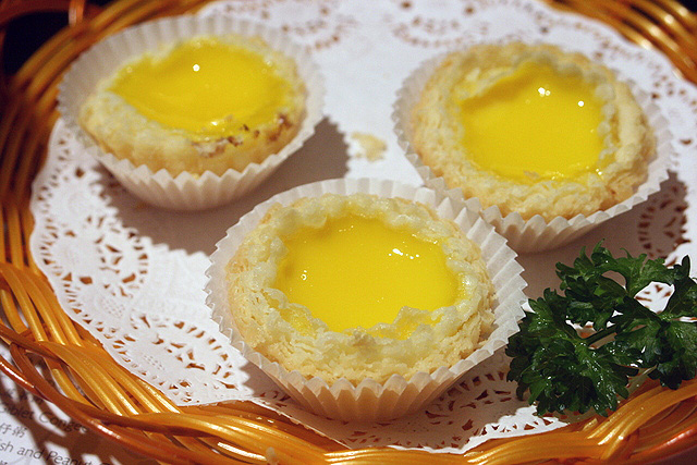 Mini egg tart