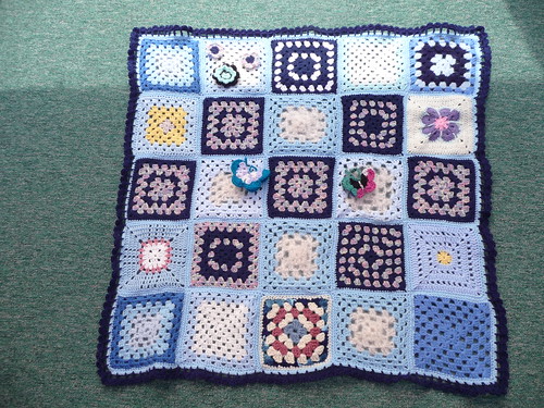 Thanks to everyone for sending Squares in for this Blanket.