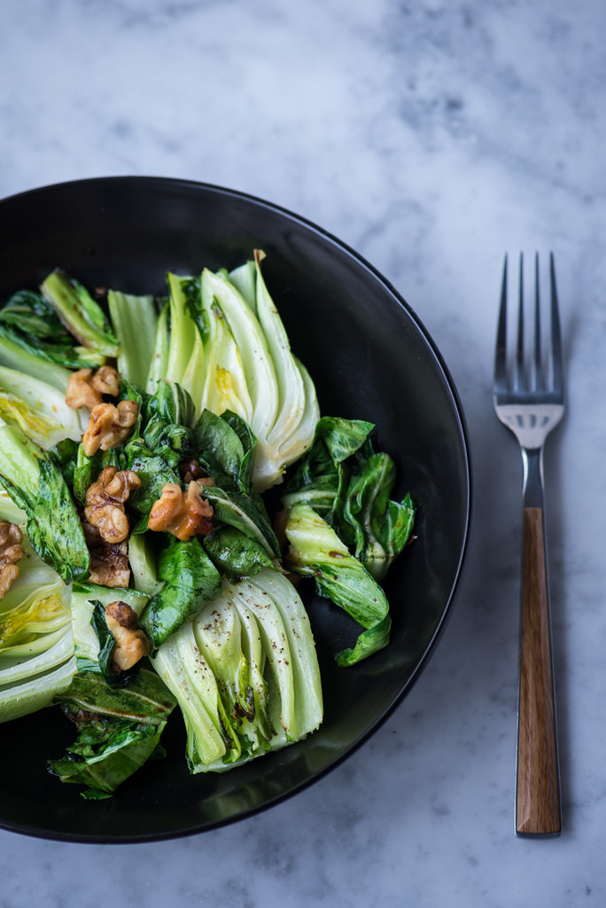 Simple Roasted Baby Bok Choy www.pineappleandcoconut.com