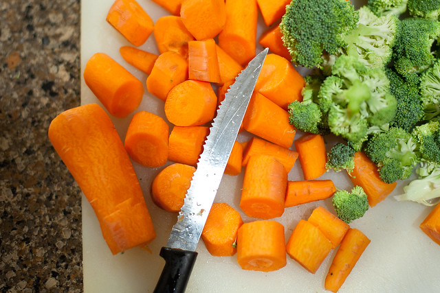 346 carrots and broccoli