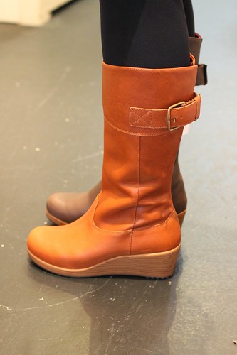 a-leigh leather boot w アレイ レザー ブーツ ウィメン