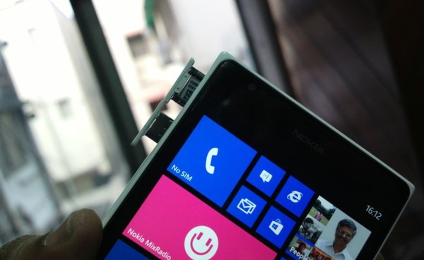 Nokia Lumia 1820  Lumia 1525