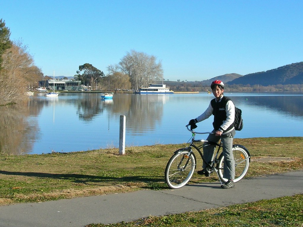 Biking it in Canberra - Alvinology