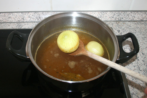 19 -  Zwiebeln entnehmen / Remove onions