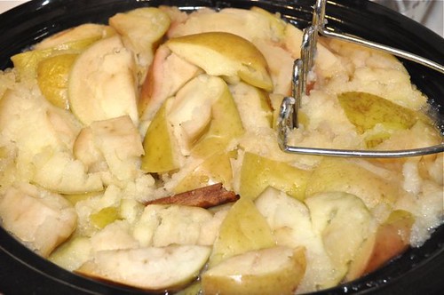 apple sauce in the slow cooker 15