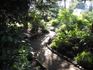 Galicic Garden Shade Path