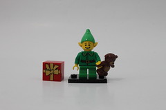 LEGO Collectible Minifigures Series 11 (71002) - Holiday Elf