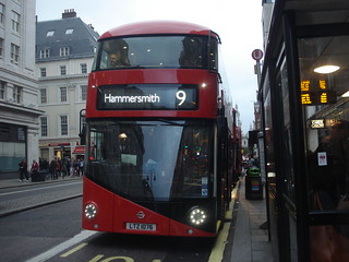 London United LT76 on Route 9, Strand