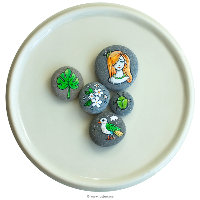 hand painted stones