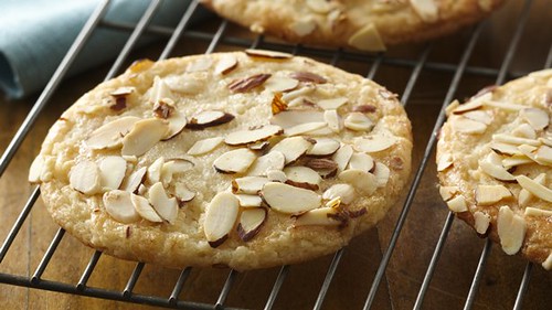 Almond cafe cookies
