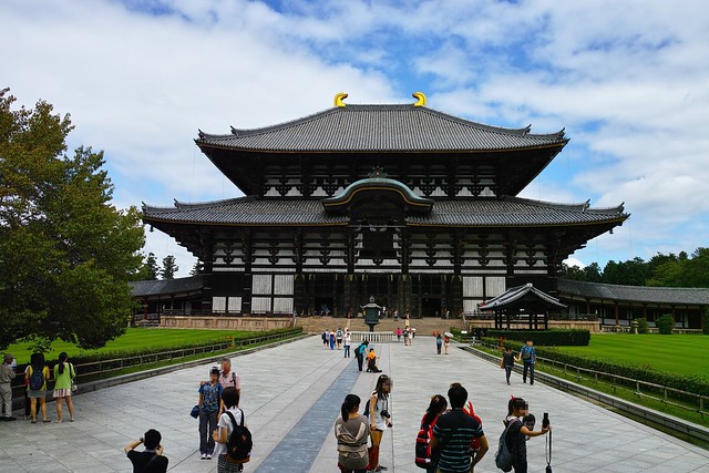 JR奈良駅から歩いて30分！（遠いよ）東大寺『奈良の大仏』を見てきました