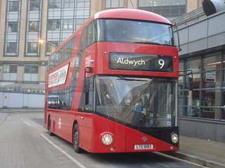 London United LT93 on Route 9, Hammersmith